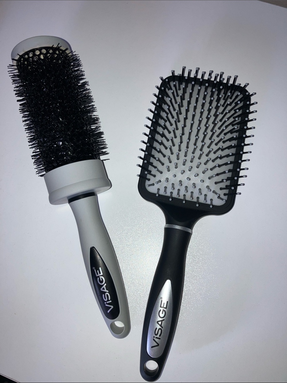 Sage Women's Black and Gray Paddle & Round Hair Brush Set